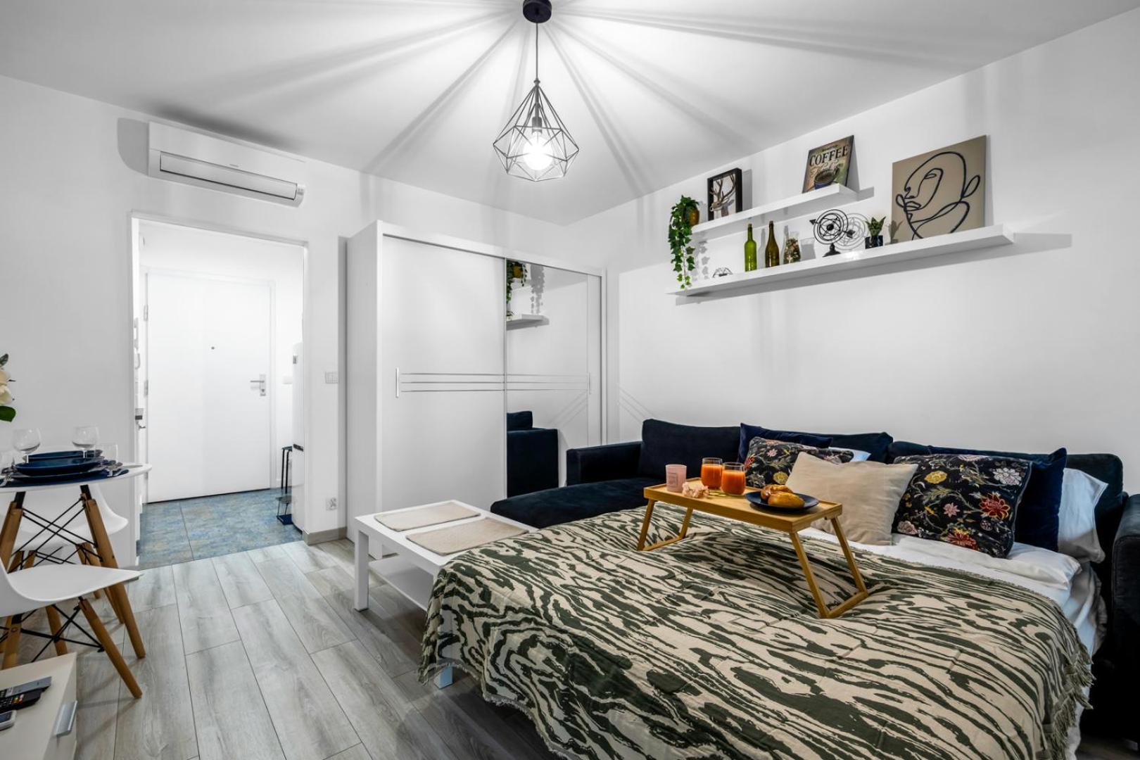Apartament Targowa - Balcony, Location, Pge - By Rentujemy Warszawa